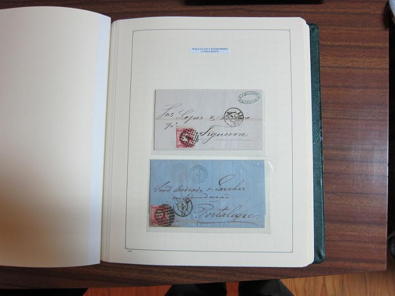 0013 (75).JPG -     Lote:    13      Marcofilia      Lotes Especiais       Descrição:      Portugal.   Colecção especializada em dois álbuns com estudo especializado das marcas de suplo círculo e circulares de Lisboa, com selos de diversas emissões e cartas. Lote a ver.        Lote       Valor Base:     &euro; 1.500,00     Valor Venda:     Retirado     